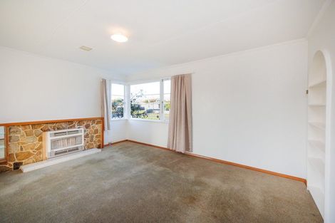 Photo of property in 26 Stephens Crescent, Highbury, Palmerston North, 4412
