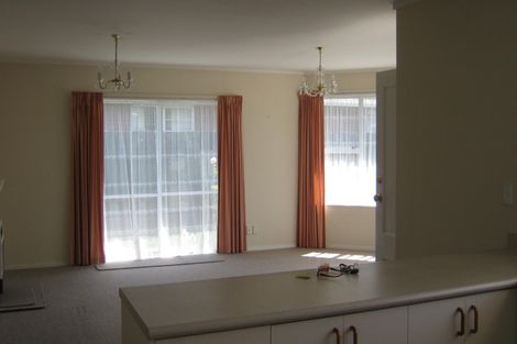 Photo of property in 8b Elizabeth Street, Palmerston North, 4410