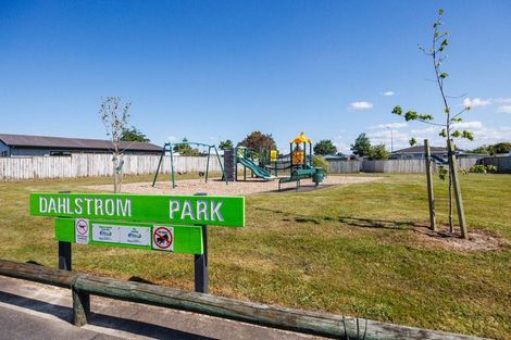 Photo of property in 25 Dahlstrom Grove, Kelvin Grove, Palmerston North, 4414