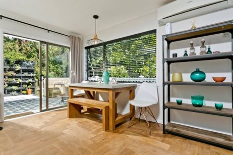 Photo of property in 990 East Coast Road, Northcross, Auckland, 0632