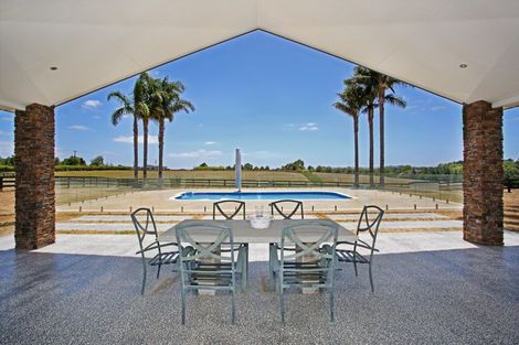 Photo of property in 98 Dyke Road, Karaka, Papakura, 2580