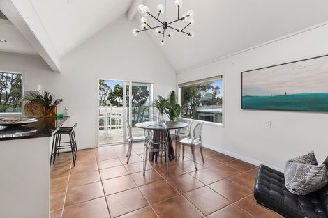 Photo of property in 19 Jubilee Road, Khandallah, Wellington, 6035