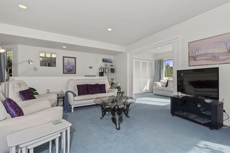 Photo of property in 2/3 Tiri View Place, Waiake, Auckland, 0630