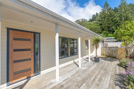 Photo of property in 9a Greer Crescent, Tawa, Wellington, 5028