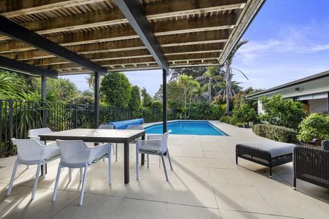 Photo of property in 181 Vaughans Road, Okura, Auckland, 0792
