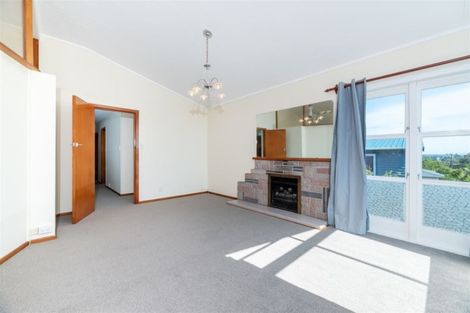 Photo of property in 41 Sunnyside Road, Sunnyvale, Auckland, 0612