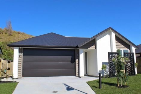 Photo of property in 51 Awataha Crescent, Pyes Pa, Tauranga, 3110