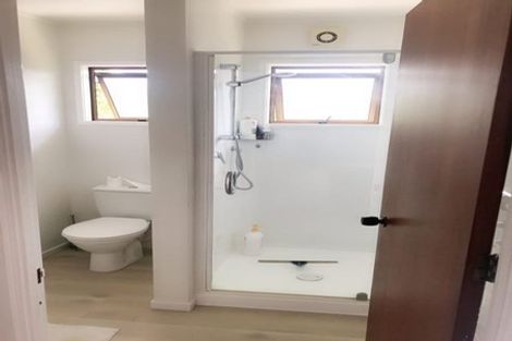 Photo of property in 4 Montclair Rise, Browns Bay, Auckland, 0630