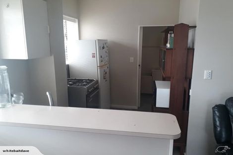 Photo of property in 26 Kathleen Street, Totara Vale, Auckland, 0627