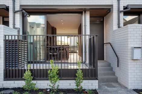 Photo of property in 9b Windlass Street, Long Bay, Auckland, 0630