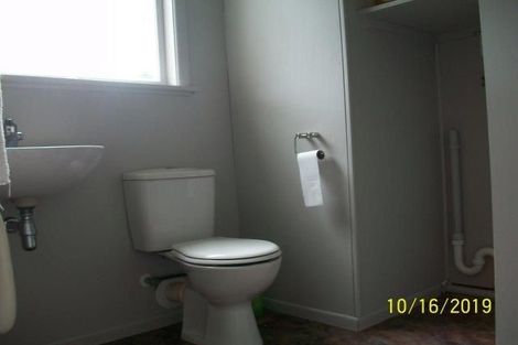 Photo of property in 228 Forrest Hill Road, Forrest Hill, Auckland, 0620