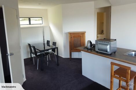 Photo of property in 2/813 East Coast Road, Northcross, Auckland, 0630