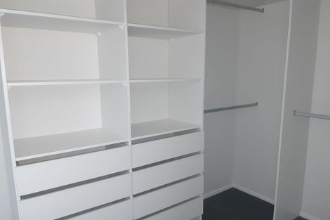 Photo of property in 1 Raelene Place, Massey, Auckland, 0614