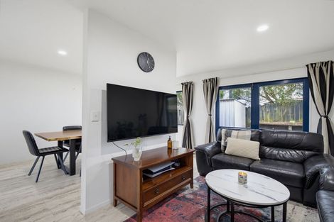 Photo of property in 373/71 Fernhill Way, Oteha, Auckland, 0632