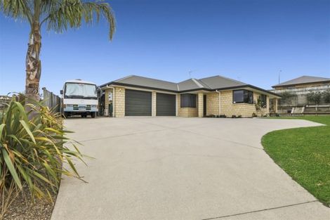 Photo of property in 8 Eliza Place, Grandview Heights, Hamilton, 3200