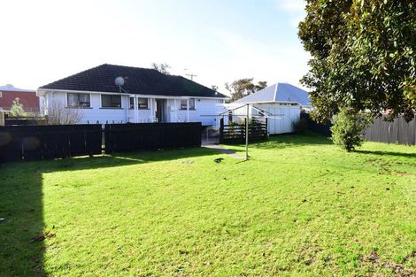 Photo of property in 111 Puriri Street, Gonville, Whanganui, 4501