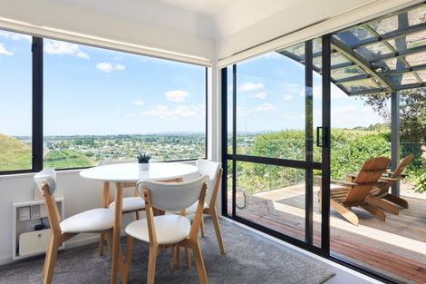 Photo of property in 9 Ridgeway Terrace, Taradale, Napier, 4112