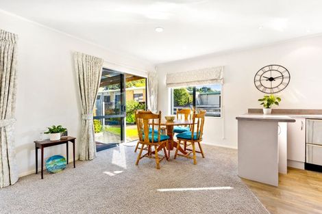 Photo of property in 30d Elizabeth Street, Orewa, 0931