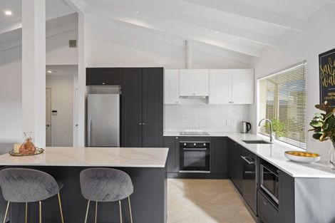 Photo of property in 60 Holmes Road, Manurewa, Auckland, 2102