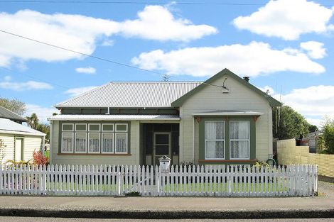 Photo of property in 4 Bowen Street, Marton, 4710