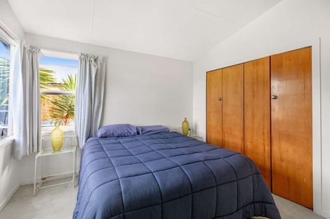 Photo of property in 255 Cambridge Street, Levin, 5510