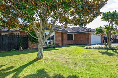 Photo of property in 15 Longford Park Drive, Takanini, 2112