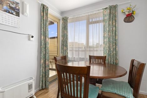 Photo of property in 42 Ross Crescent, Fairfield, Hamilton, 3214