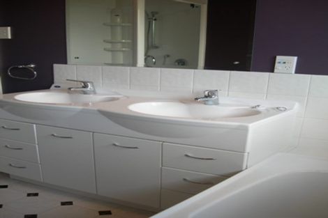 Photo of property in 89 Tirohanga Road, Tirohanga, Lower Hutt, 5010