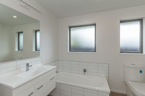 Photo of property in 39a Kings Drive, Levin, 5510