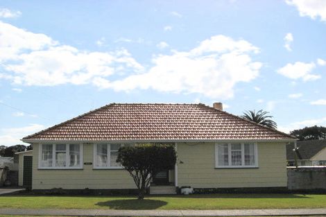 Photo of property in 18 Burns Street, Tawhero, Whanganui, 4501