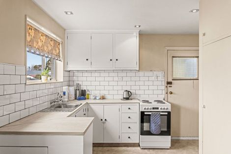 Photo of property in 1/9 Kawau Crescent, Bromley, Christchurch, 8062
