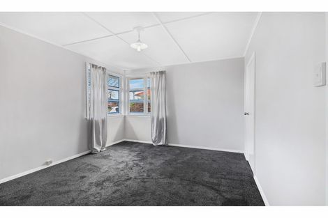 Photo of property in 8 Grosvenor Street, Redwood, Christchurch, 8051