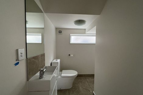 Photo of property in 16 Kira Road, Flat Bush, Auckland, 2016