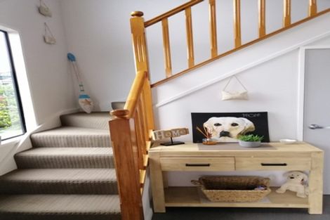 Photo of property in 24 Montclair Rise, Browns Bay, Auckland, 0630