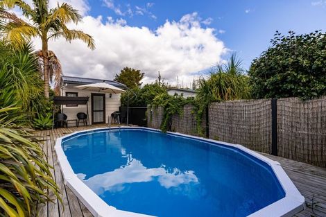 Photo of property in 7 Riverview Road, Kerikeri, 0230