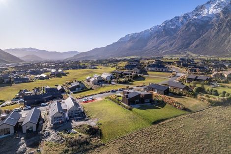 Photo of property in 61 Jacks Point Rise, Jacks Point, Queenstown, 9371
