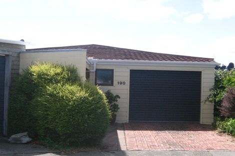 Photo of property in 190 Orangi Kaupapa Road, Northland, Wellington, 6012