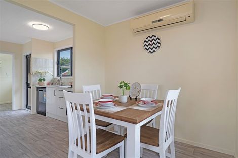 Photo of property in 2a Murillo Place, Henderson, Auckland, 0612