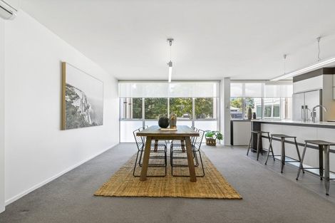 Photo of property in 2/1 Riro Street, Hamilton East, Hamilton, 3216