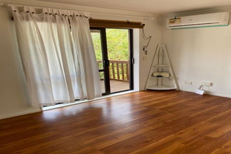 Photo of property in 44 Maui Pomare Street, Blockhouse Bay, Auckland, 0600