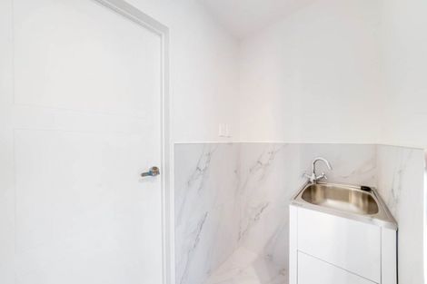 Photo of property in 17a Poruru Close, Papakura, 2110