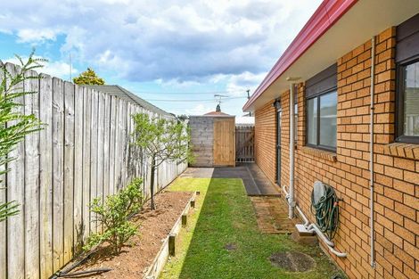 Photo of property in 3/69 Victoria Road, Papatoetoe, Auckland, 2025