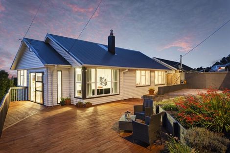 Photo of property in 25 Hanlon Street, Halfway Bush, Dunedin, 9010