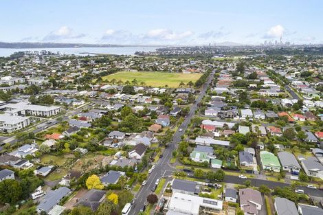 Photo of property in 88 Walker Road, Point Chevalier, Auckland, 1022
