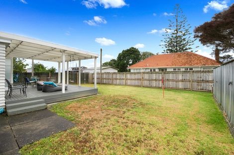 Photo of property in 74 Forest Hill Road, Henderson, Auckland, 0612