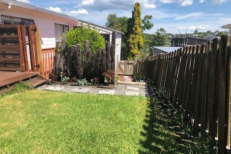 Photo of property in 29 Deverell Place, Northcross, Auckland, 0632