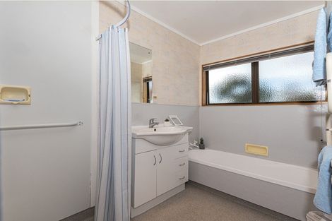 Photo of property in 2a Tui Crescent, Maunu, Whangarei, 0110