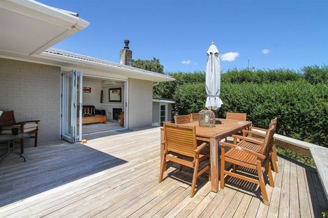 Photo of property in 80 Wharf Road, Clarks Beach, Pukekohe, 2679