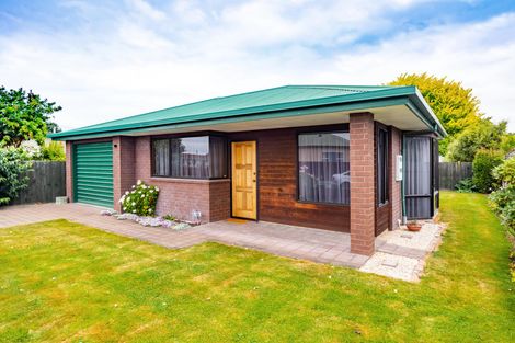 Photo of property in 32 Flatman Crescent, Geraldine, 7930