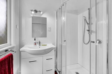 Photo of property in 1 High Road, Hawera, 4610